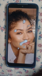 ZendayaTr1.mp4_20260526_082151.492.png