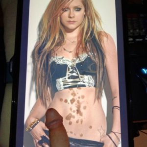 Avril Lavigne cum tribute