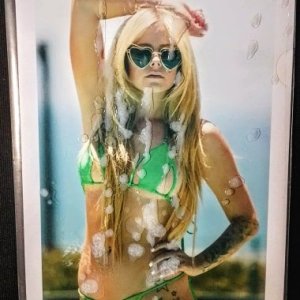 Avril Lavigne cum tribute